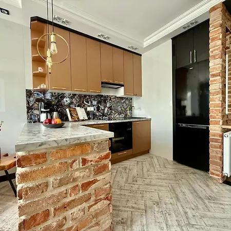 Easy Rent - Kompozytorów Polskich 96, 24h Check-in *